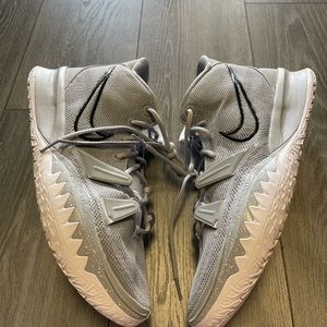 Nike Kyrie 7 Men's Size 14 Wolf Grey White Irving Basketball Shoes DA7767-006